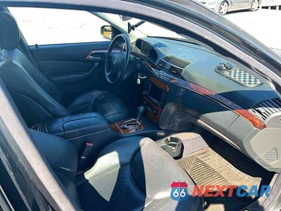 Piąte zdjęcie samochodu w środku: 2003 MERCEDES-BENZ S 500 VIN:WDBNG75J03A333579 - miniatura