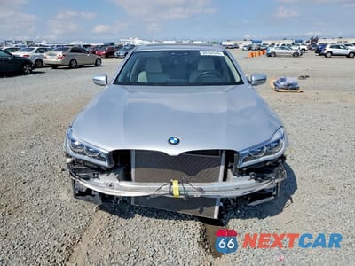 Piąte zdjęcie samochodu w środku: 2017 BMW 750 I VIN:WBA7F0C52HGM21173 - miniatura