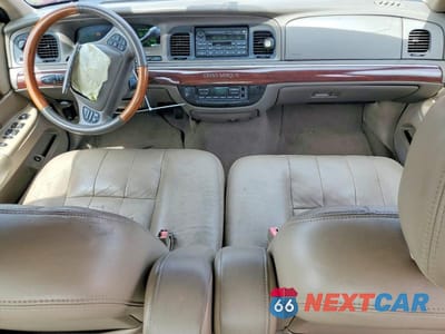 Zdjęcie 8 z 12 samochodu: 2004 MERCURY GRAND MARQUIS LS VIN:2MEHM75W64X604025 - miniatura