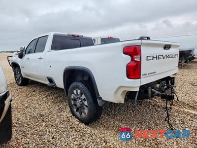 Drugie zdjęcie samochodu z przodu: 2020 CHEVROLET SILVERADO K3500 LTZ VIN:1GC4YUEY2LF154811 - miniatura