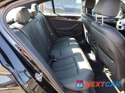 Zdjęcie 10 z 12 samochodu: 2019 BMW 530E VIN:WBAJA9C53KB392960 - miniatura
