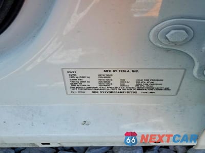 Zdjęcie 12 z 12 samochodu: 2021 TESLA MODEL Y VIN:5YJYGDEE4MF197790 - miniatura