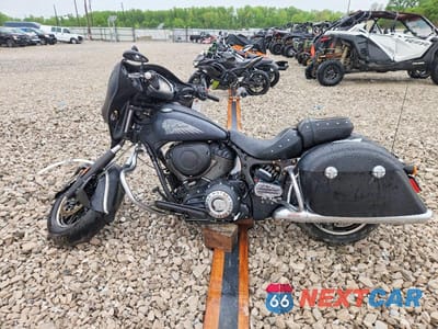 Trzecie zdjęcie samochodu z tyłu: 2016 INDIAN MOTORCYCLE CO. CHIEFTAIN DARK HORSE VIN:56KTCDAAXG3340519 - miniatura