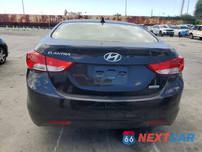 Zdjęcie 6 z 12 samochodu: 2012 HYUNDAI ELANTRA LIMITED VIN:KMHDH4AE7CU257063 - miniatura