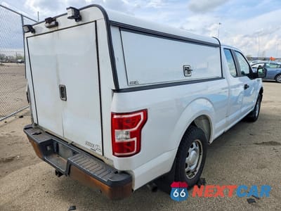 Trzecie zdjęcie samochodu z tyłu: 2018 FORD F150 SUPER CAB VIN:1FTEX1CB6JKF06314 - miniatura