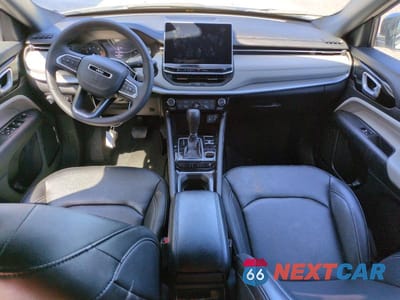 Zdjęcie 8 z 14 samochodu: 2025 JEEP COMPASS LIMITED VIN:3C4NJDCNXST556954 - miniatura