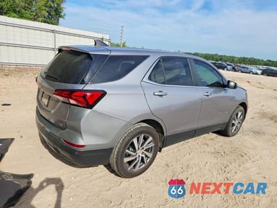 Trzecie zdjęcie samochodu z tyłu: 2024 CHEVROLET EQUINOX LT VIN:3GNAXKEG2RL137451 - miniatura