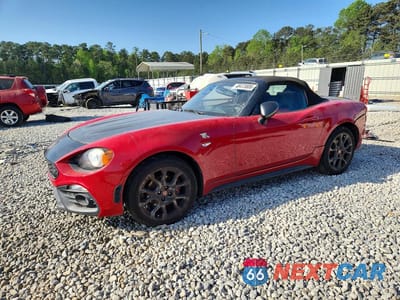 2018 FIAT 124 SPIDER CLASSICA JC1NFAEK2J0136262 - główne zdjęcie licytacji z USA - miniatura
