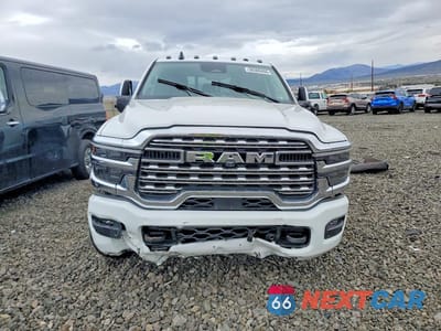 Piąte zdjęcie samochodu w środku: 2026 RAM 3500 LIMITED VIN:3C63RRPL4TG159179 - miniatura