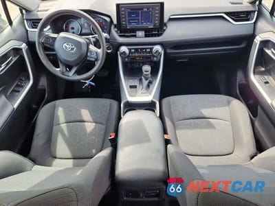 Zdjęcie 8 z 13 samochodu: 2021 TOYOTA RAV4 XLE VIN:2T3W1RFV9MW117544 - miniatura