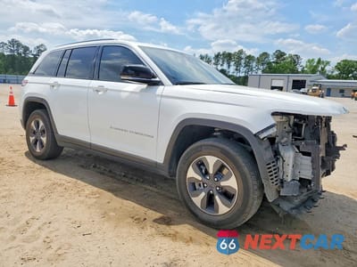 Czwarte zdjęcie samochodu z boku: 2023 JEEP GRAND CHEROKEE LIMITED 4XE VIN:1C4RJYB65PC624342 - miniatura
