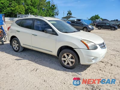 Czwarte zdjęcie samochodu z boku: 2014 NISSAN ROGUE SELECT S VIN:JN8AS5MT4EW610301 - miniatura