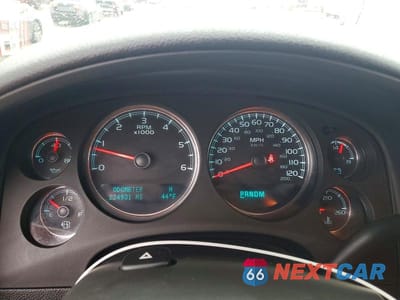 Zdjęcie 9 z 13 samochodu: 2011 GMC YUKON XL DENALI VIN:1GKS2MEF5BR315712 - miniatura
