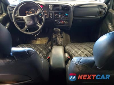 Zdjęcie 8 z 12 samochodu: 2000 GMC JIMMY / ENVOY VIN:1GKDT13W3Y2226648 - miniatura
