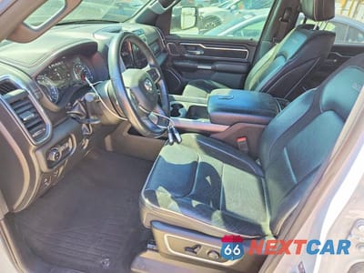 Zdjęcie 7 z 12 samochodu: 2023 RAM 1500 LARAMIE VIN:1C6SRFJT3PN542644 - miniatura