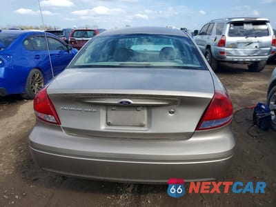 Zdjęcie 6 z 12 samochodu: 2004 FORD TAURUS SES VIN:1FAFP55S44G164559 - miniatura