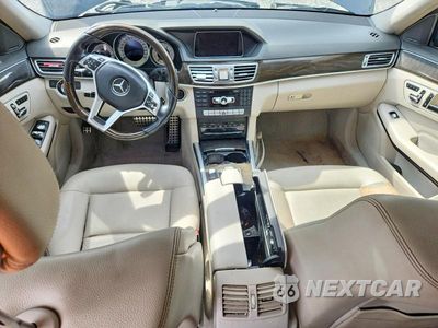 Zdjęcie 8 z 12 samochodu: 2014 MERCEDES-BENZ E 350 VIN:WDDHF5KB4EB015891 - miniatura