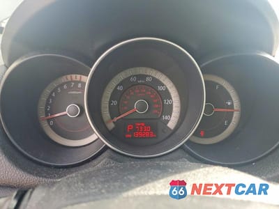 Zdjęcie 9 z 12 samochodu: 2011 KIA FORTE5 EX VIN:KNAFU5A2XB5408780 - miniatura