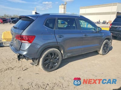 Trzecie zdjęcie samochodu z tyłu: 2022 VOLKSWAGEN TAOS SE IQ DRIVE VIN:3VVLX7B2XNM090196 - miniatura