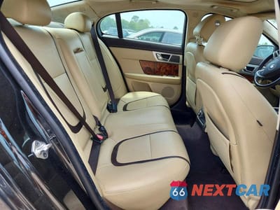 Zdjęcie 10 z 12 samochodu: 2015 JAGUAR XF 3.0 SPORT VIN:SAJWA0F75F8U77885 - miniatura