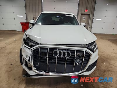 Piąte zdjęcie samochodu w środku: 2021 AUDI Q7 PREMIUM PLUS VIN:WA1LJAF75MD040989 - miniatura