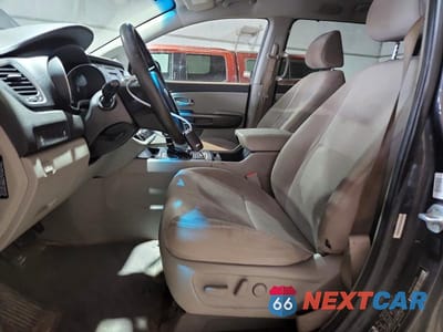 Zdjęcie 7 z 13 samochodu: 2015 KIA SEDONA LX VIN:KNDMB5C14F6028953 - miniatura