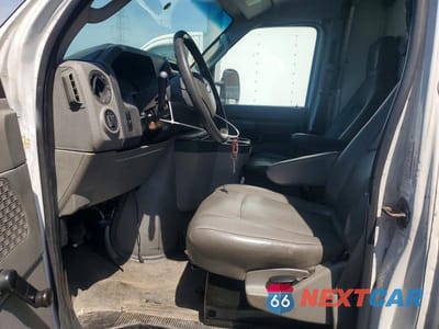 Zdjęcie 7 z 13 samochodu: 2010 FORD E350 BOX TRUCK VIN:1FDWE3FL2ADA99862 - miniatura