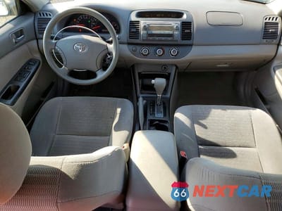 Zdjęcie 8 z 11 samochodu: 2006 TOYOTA CAMRY LE VIN:4T1BE30K76U668470 - miniatura