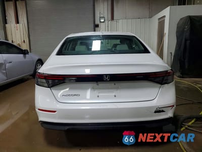 Zdjęcie 6 z 12 samochodu: 2024 HONDA ACCORD EX VIN:1HGCY1F3XRA054279 - miniatura