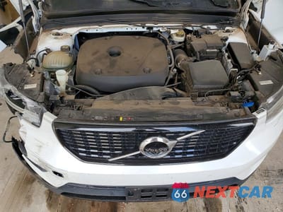 Zdjęcie 12 z 12 samochodu: 2019 VOLVO XC40 T5 MOMENTUM VIN:YV4162XZ0K2004475 - miniatura