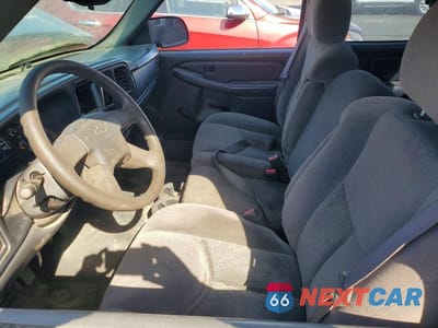 Zdjęcie 7 z 12 samochodu: 2004 CHEVROLET SILVERADO C1500 VIN:1GCEC19X54Z269387 - miniatura