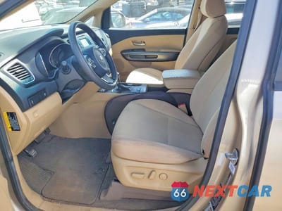 Zdjęcie 7 z 13 samochodu: 2016 KIA SEDONA LX VIN:KNDMB5C16G6121538 - miniatura