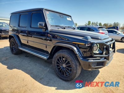 Czwarte zdjęcie samochodu z boku: 2021 MERCEDES-BENZ G 550 VIN:W1NYC6BJ9MX400535 - miniatura