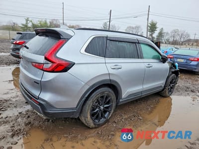 Trzecie zdjęcie samochodu z tyłu: 2024 HONDA CR-V SPORT VIN:7FARS6H59RE011862 - miniatura