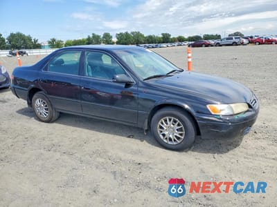 Czwarte zdjęcie samochodu z boku: 1998 TOYOTA CAMRY LE VIN:4T1BG22K3WU386487 - miniatura