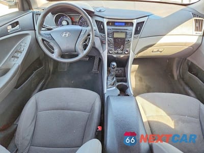 Zdjęcie 8 z 12 samochodu: 2012 HYUNDAI SONATA GLS VIN:5NPEB4AC2CH343254 - miniatura