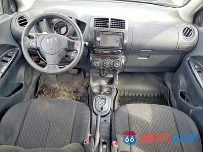 Zdjęcie 8 z 12 samochodu: 2009 SCION XD BASE VIN:JTKKU10439J049747 - miniatura