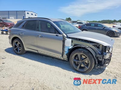 Czwarte zdjęcie samochodu z boku: 2026 GENESIS GV70 2.5T SPORT PRESTIGE VIN:5NMMFDTB9TH059735 - miniatura