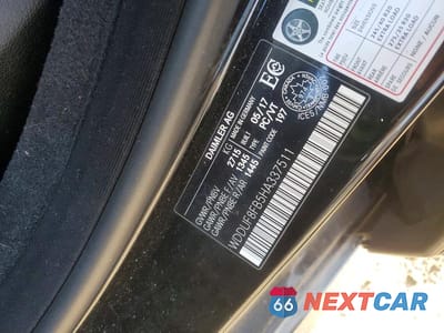 Zdjęcie 12 z 12 samochodu: 2017 MERCEDES-BENZ S 550 4MATIC VIN:WDDUF8FB5HA337511 - miniatura