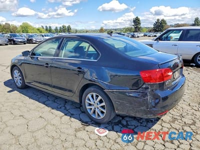 Drugie zdjęcie samochodu z przodu: 2013 VOLKSWAGEN JETTA SE VIN:3VWDP7AJ2DM287970 - miniatura