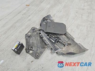 Zdjęcie 13 z 14 samochodu: 2019 JEEP GRAND CHEROKEE LIMITED VIN:1C4RJFBG8KC739765 - miniatura