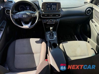 Zdjęcie 9 z 10 samochodu: 2018 HYUNDAI KONA SEL VIN:KM8K2CAA0JU131639 - miniatura