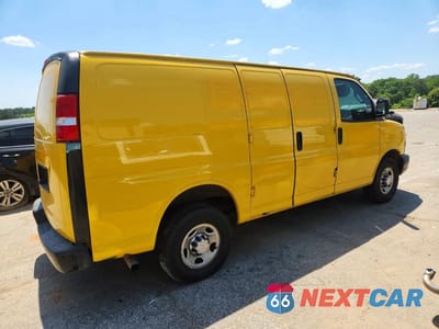 Trzecie zdjęcie samochodu z tyłu: 2020 CHEV EXPRESS G2500 PARATRANSIT VIN:1GCWGAFP1L1225722 - miniatura
