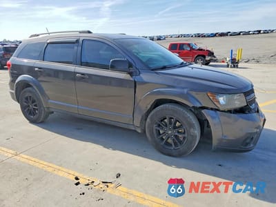 Czwarte zdjęcie samochodu z boku: 2019 DODGE JOURNEY SE VIN:3C4PDCBB5KT773765 - miniatura
