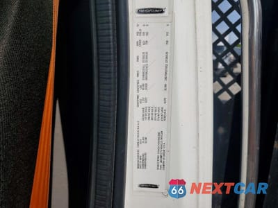 Zdjęcie 12 z 12 samochodu: 2017 FREIGHTLINER M2 106 MEDIUM DUTY VIN:1FVHCYCYXHHHZ3886 - miniatura