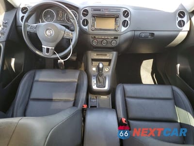 Zdjęcie 8 z 13 samochodu: 2015 VOLKSWAGEN TIGUAN S VIN:WVGBV7AX8FW585393 - miniatura