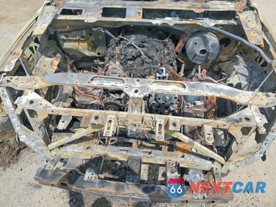 Zdjęcie 12 z 12 samochodu: 2018 CHEVROLET SUBURBAN K1500 LT VIN:1GNSKHKC6JR359690 - miniatura