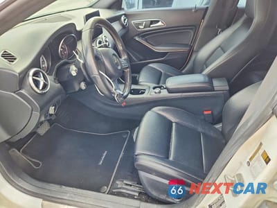 Zdjęcie 7 z 12 samochodu: 2018 MERCEDES-BENZ CLA 250 4MATIC VIN:WDDSJ4GB8JN593251 - miniatura