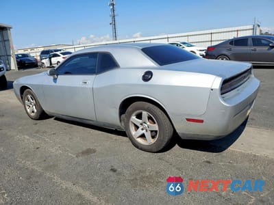 Drugie zdjęcie samochodu z przodu: 2010 DODGE CHALLENGER SE VIN:2B3CJ4DV0AH179341 - miniatura