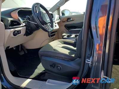 Zdjęcie 7 z 13 samochodu: 2019 CHRYSLER PACIFICA TOURING PLUS VIN:2C4RC1FG3KR734147 - miniatura